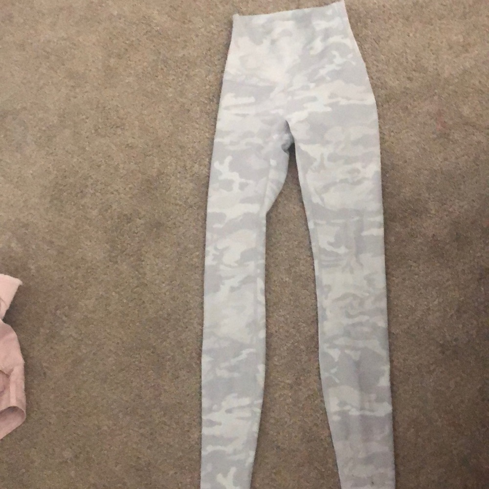 high waisted lululemon leggings!!